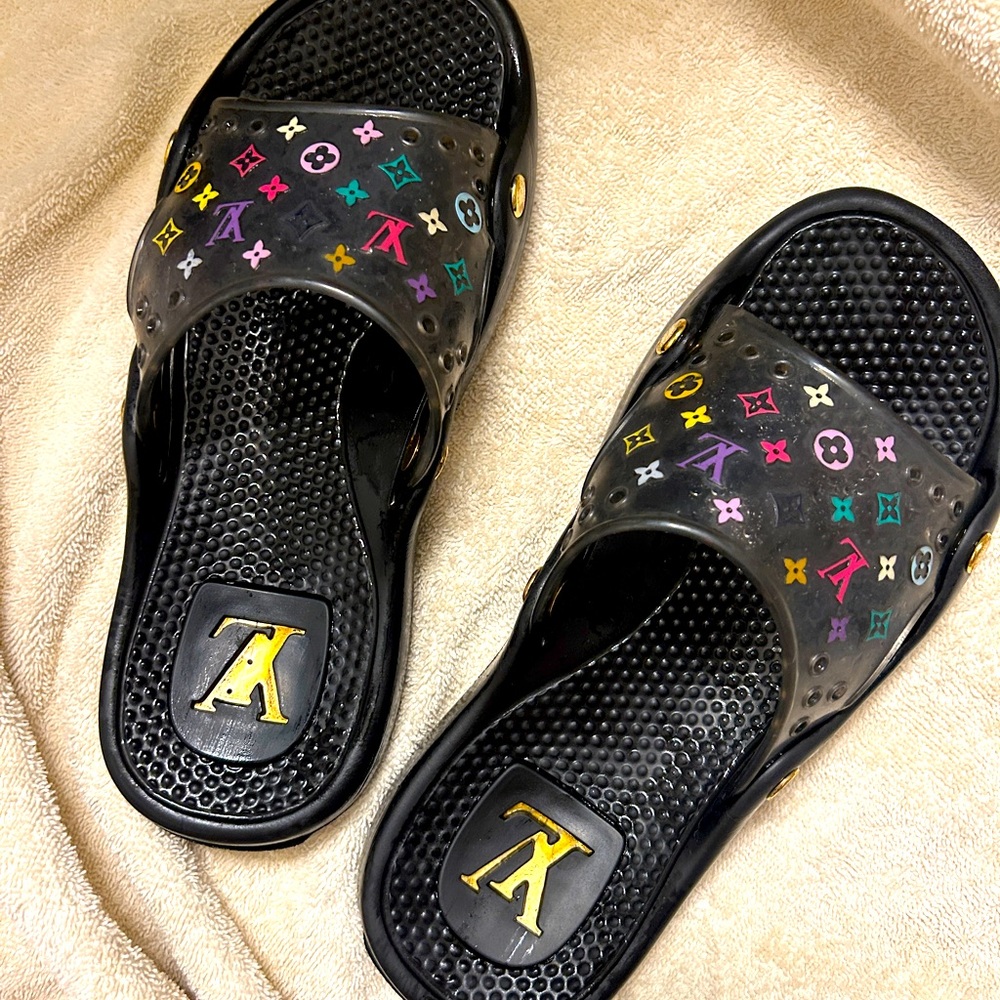 Louis Vuitton Rainbow 🌈 monogram flip flop